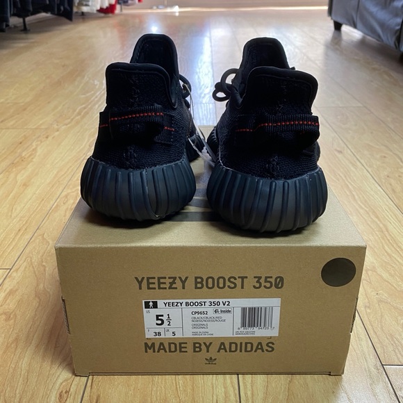Yeezy 350 V2 Bred - Picture 3 of 6